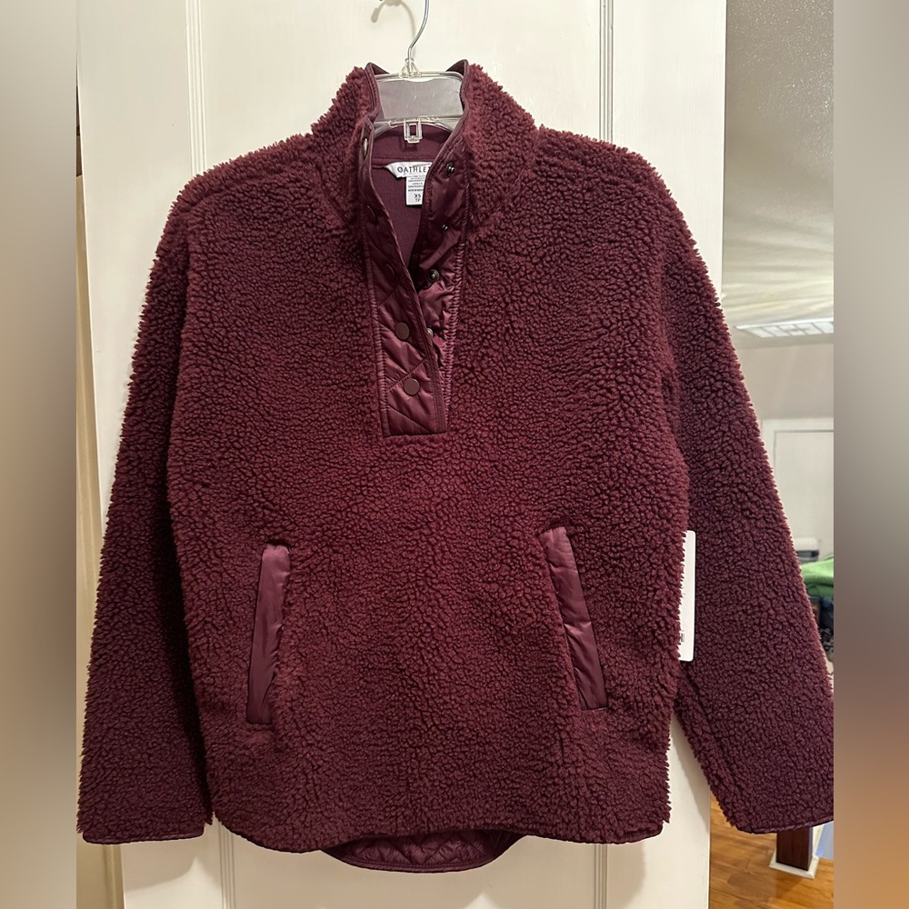 Athleta Cozy Sherpa Snap Sweatshirt. Burgundy , eggplant half snap fleece
